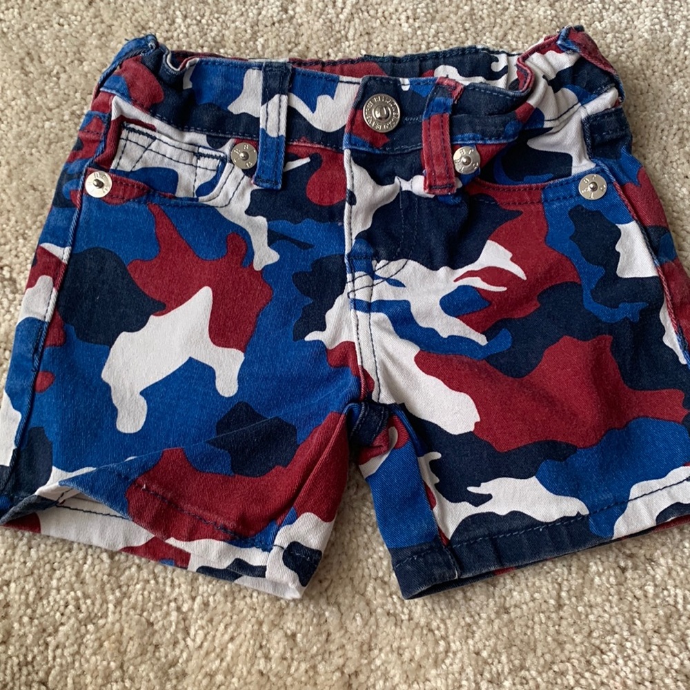 Boys true religion shorts